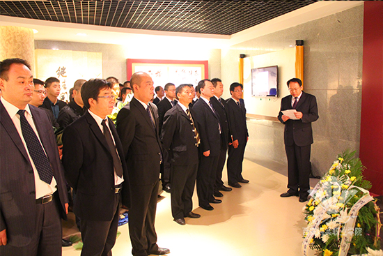 “深切缅怀王海棠院长”悼念仪式在西安海棠学院王海棠纪念馆举行