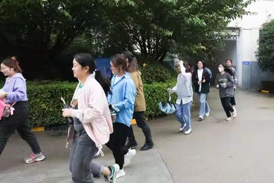 说明: f55bc334307e077d2abed407ad206e0