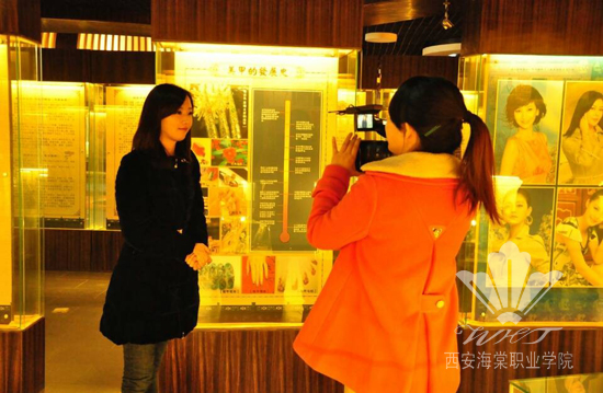 陕西一套《七女秀陕西》栏目组走进海棠学院中医美容博物馆